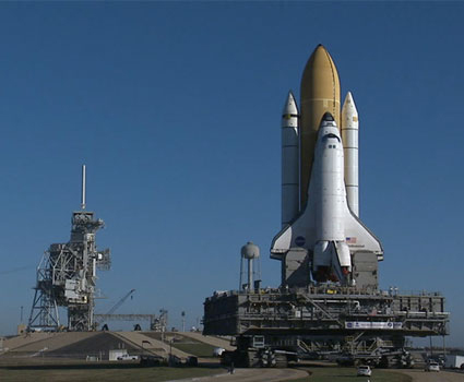 NASA Still Aims for February Shuttle Launch Despite Broken Hoses